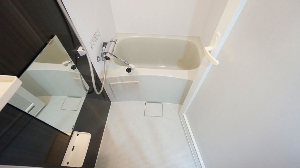バス・シャワールーム　バス