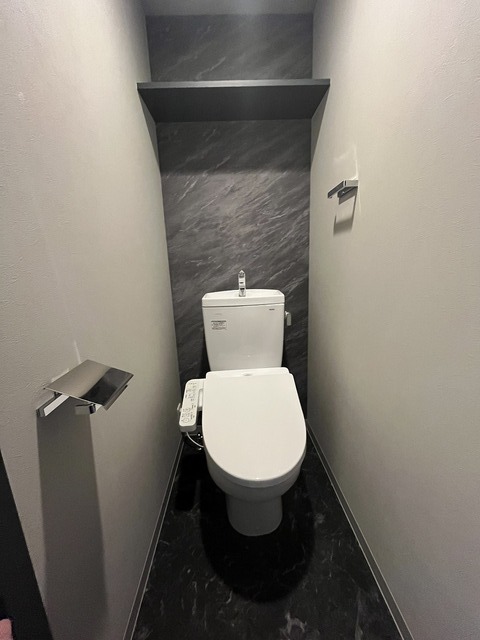 トイレ　別号室の写真です