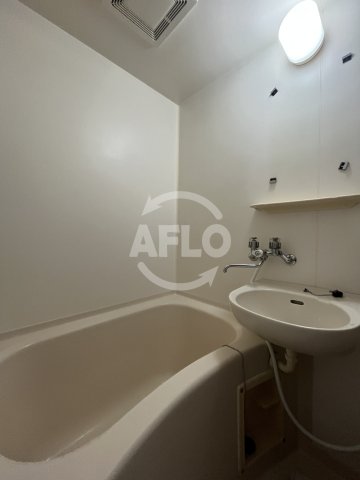 バス・シャワールーム　ノルデンハイム新北野　浴室