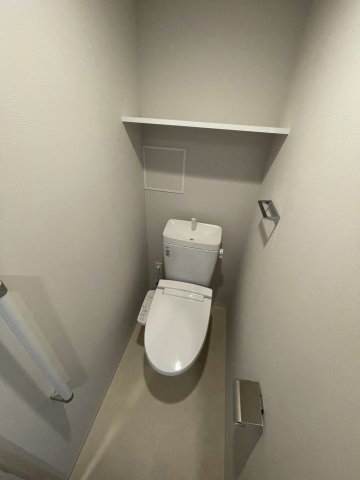 トイレ　※別部屋の参考写真です。