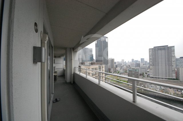 バルコニー　ザ・タワー大阪　バルコニー