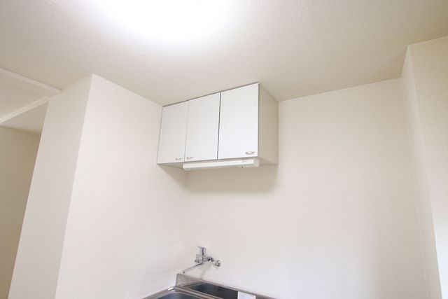 その他　キッチン上収納