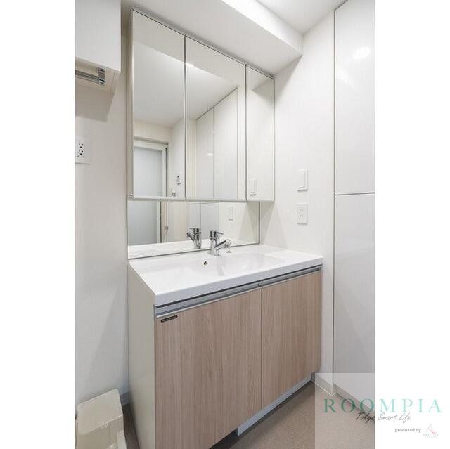 洗面設備　同物件別タイプの参考写真です。