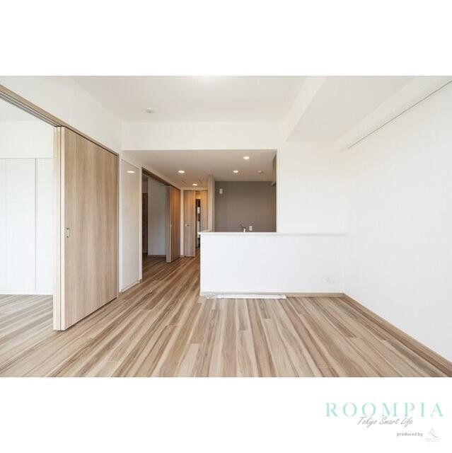 居室・リビング　同物件別タイプの参考写真です。