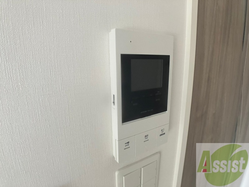 その他設備　ＴＶモニター付インターホンです。来客者の顔が見えるので安心！