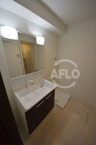 洗面設備　イーストヴィラ梅田　独立洗面台