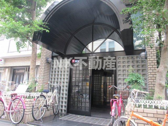 エントランス　毎日通るエントランスはこのようになっています