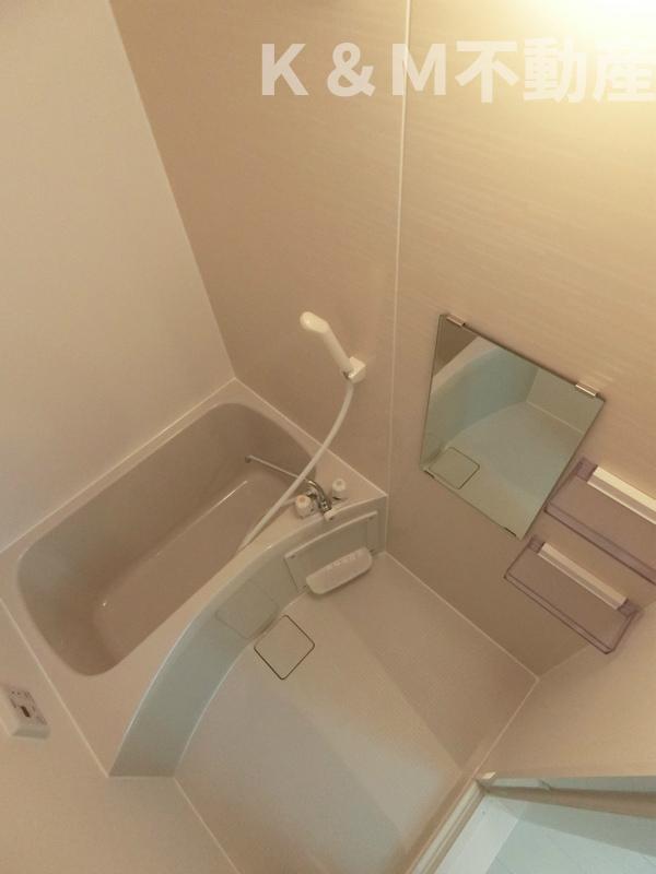 バス・シャワールーム　日々の疲れを癒すお風呂付です