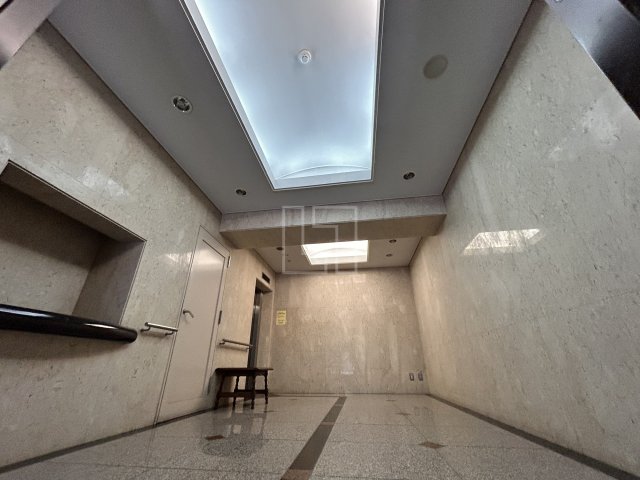 ロビー　ANTHILL順一（アントヒル順一）　ロビー