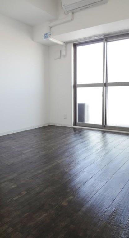 玄関　広々としたお風呂です