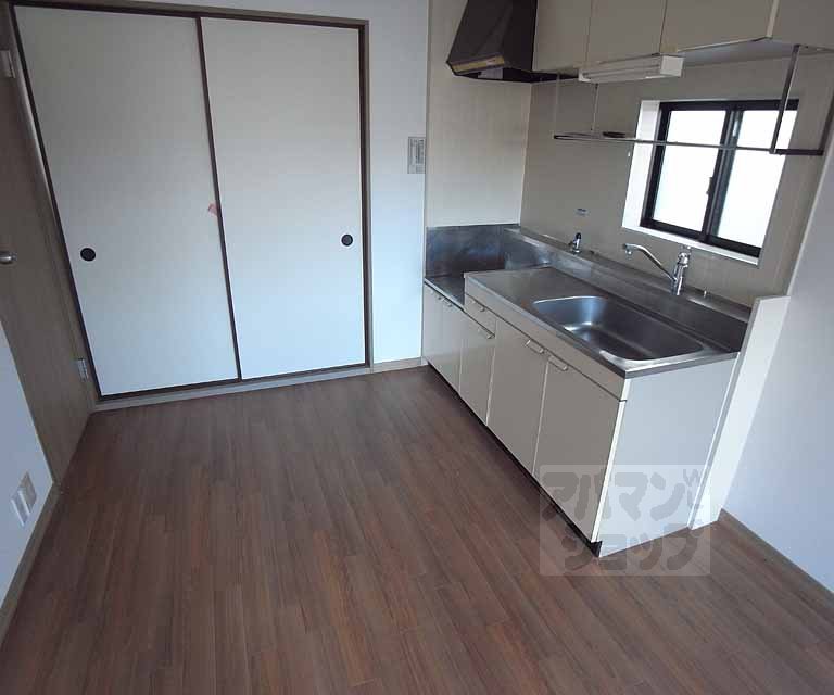 キッチン　キッチン周りです。