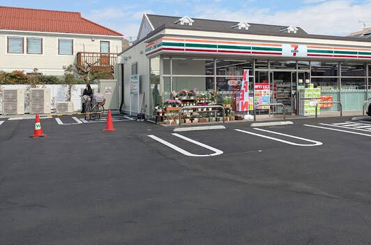 コンビニ　セブンイレブン世田谷上用賀6丁目店（コンビニ）まで426m