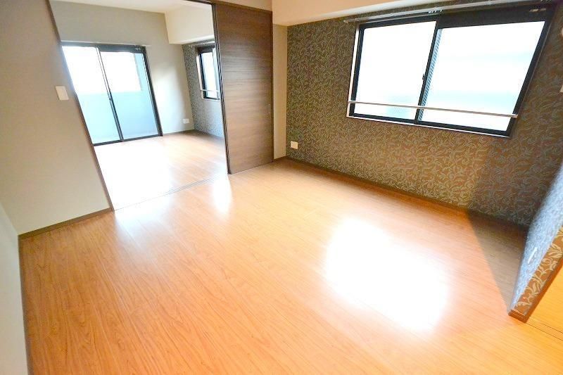 居室・リビング　同タイプの室内写真です