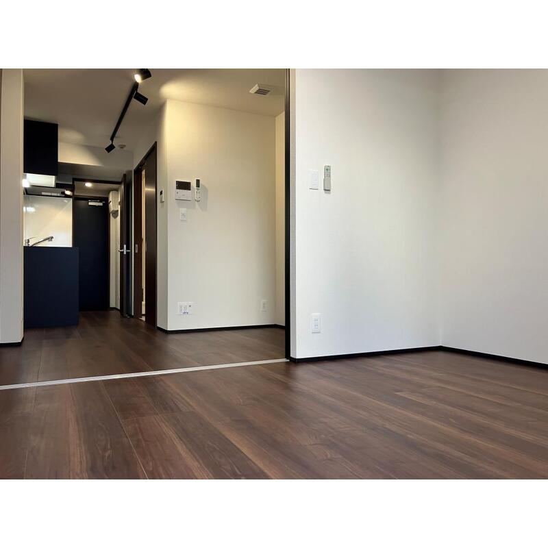 居室・リビング　6.0帖のきれいなDK。