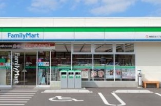 コンビニ　ファミリーマート練馬桜台店（コンビニ）まで709m