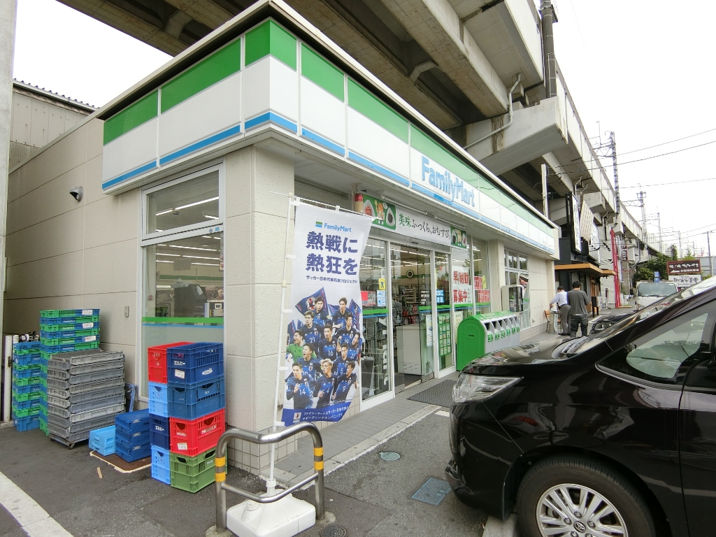 コンビニ　ファミリーマート 浦安若潮通り店（コンビニ）まで1131m
