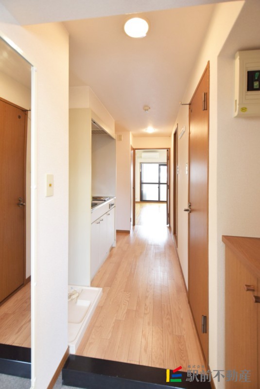 玄関　※同タイプ別部屋