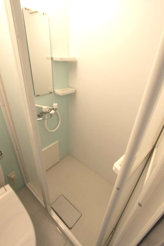 バス・シャワールーム　同タイプ参考写真です。
