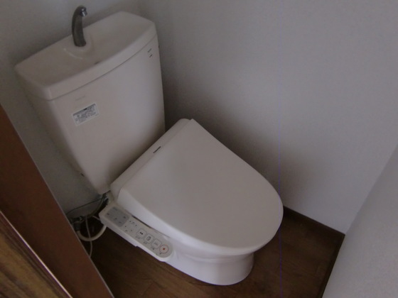 トイレ　※別部屋の写真です