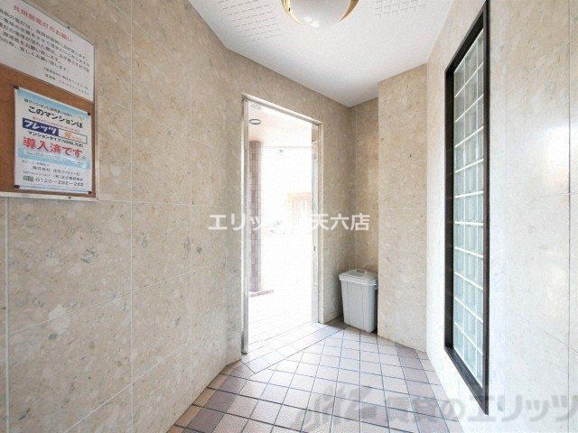 その他　エントランス