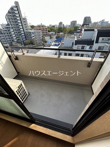 バルコニー　洗濯物干せます。※参考画像