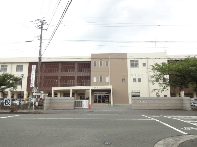 中学校　菊陽中学校（中学校）まで800m
