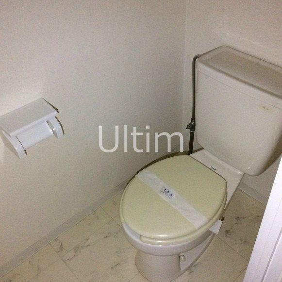 トイレ　別部屋のお写真です。ご参考までに！