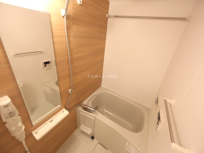 バス・シャワールーム　浴室暖房乾燥機付　オートバス機能付バスルーム