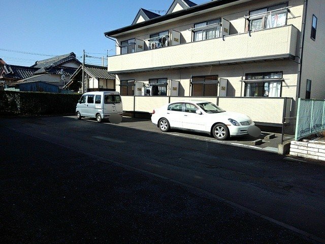 駐車場　車をお持ちの方に嬉しい駐車場付きの物件です