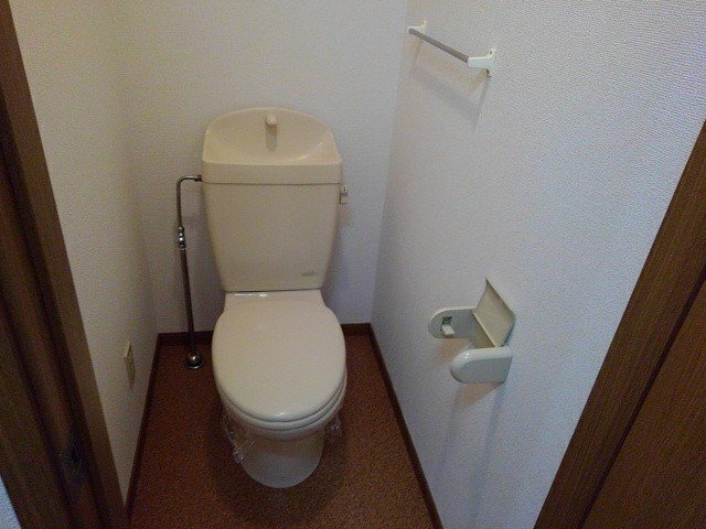 トイレ　落ち着いたトイレです