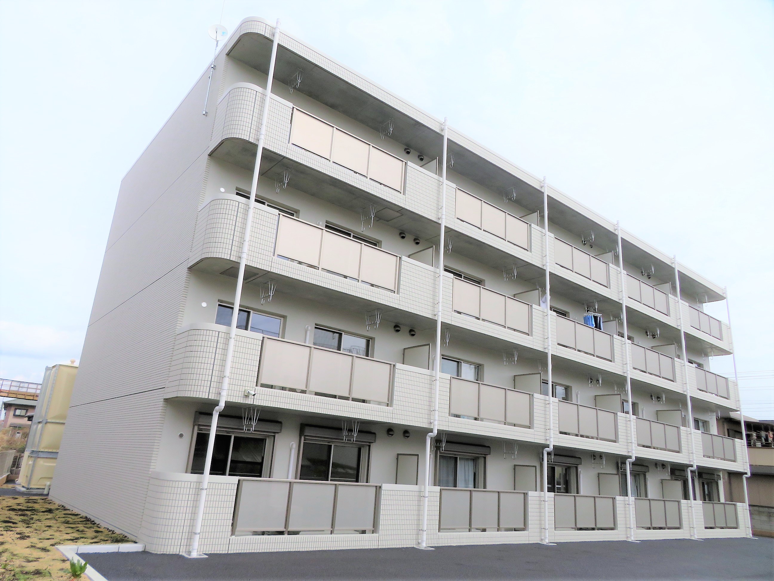 建物外観　小山駅まで徒歩8分！