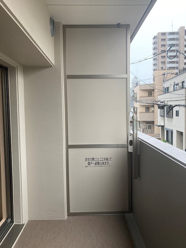 バルコニー　※同物件・別号室参考写真
