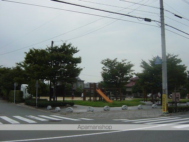 その他　公園（その他）まで750m
