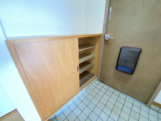 その他設備　シューズボックス