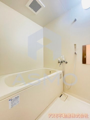 バス・シャワールーム　同マンション別部屋参考写真