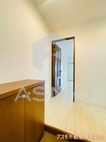 玄関　同マンション別部屋参考写真