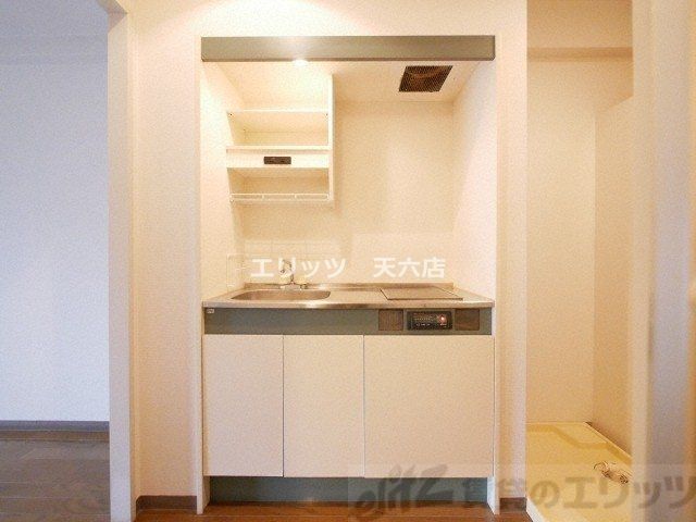 キッチン　下駄箱