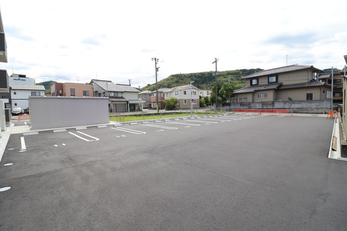 駐車場　2台目もお気軽にお問合せください♪