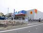 ドラックストア　ウエルシア 川口芝店（ドラッグストア）まで720m