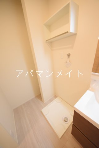 その他設備　室内洗濯機置場です