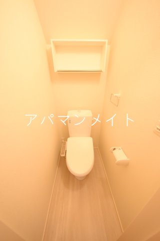 トイレ　ウォシュレット付きです