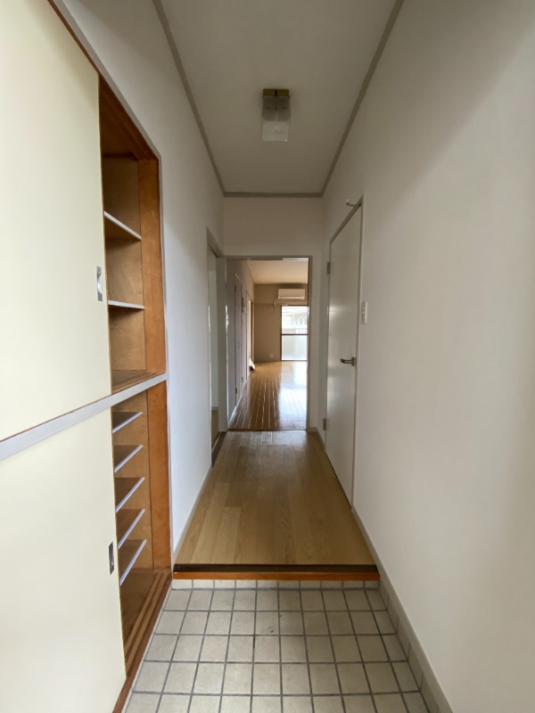 玄関　別号室