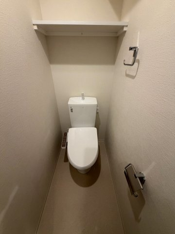 ＪＲ内房線 五井駅 徒歩4分 9階建 築1年のトイレ写真