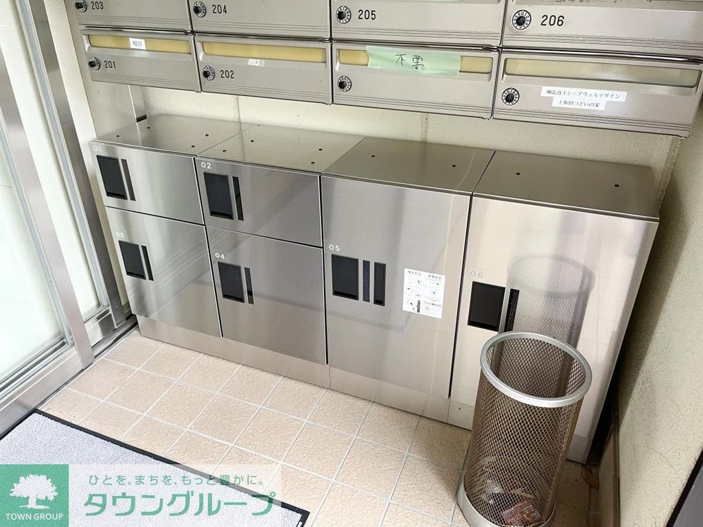 エントランス　★お問い合わせはタウンハウジングまで★