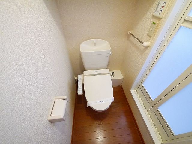 トイレ　コンパクトで使いやすいトイレです