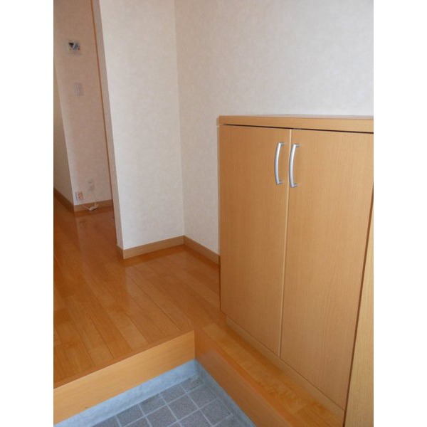 フラットメゾンの玄関写真