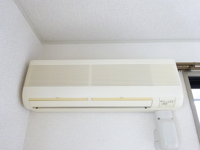 その他　エアコン１台付き