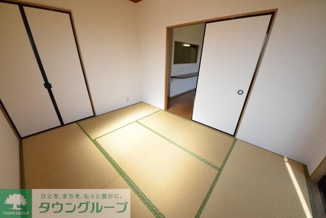 その他部屋・スペース　リビング横の和室