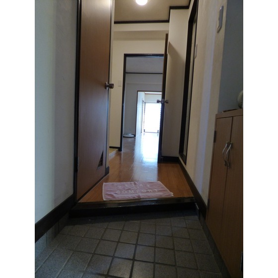 玄関　現状優先