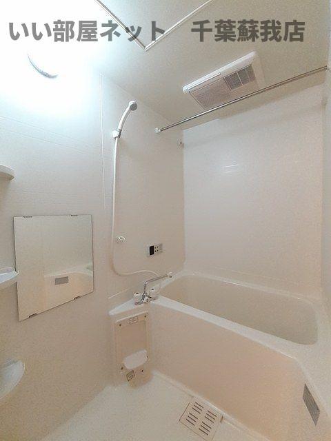 バス・シャワールーム　お風呂で日々の疲れを落としましょう